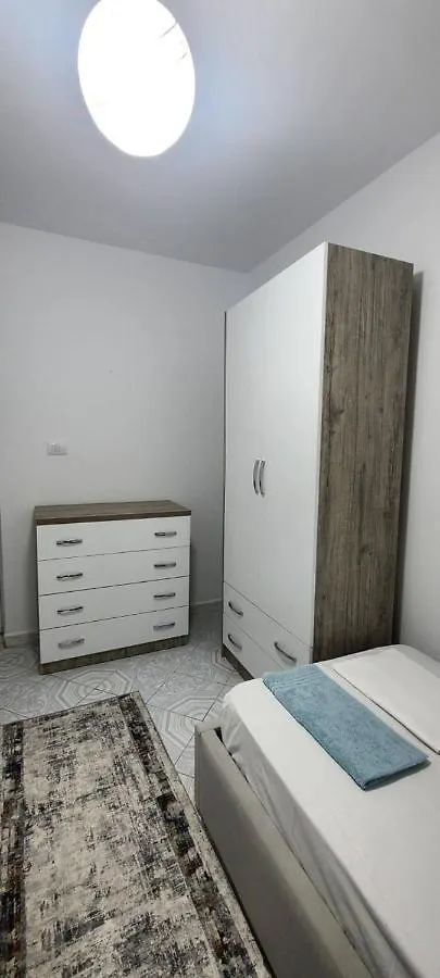 טיראנה F&M Apartment