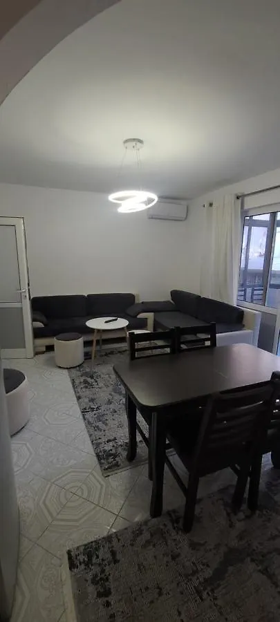 טיראנה F&M Apartment אלבניה