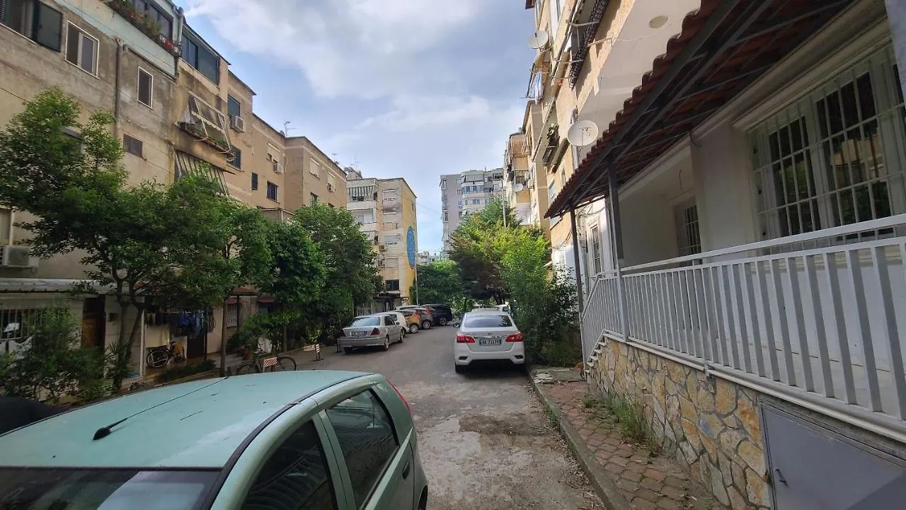 טיראנה F&M Apartment 0*,  אלבניה
