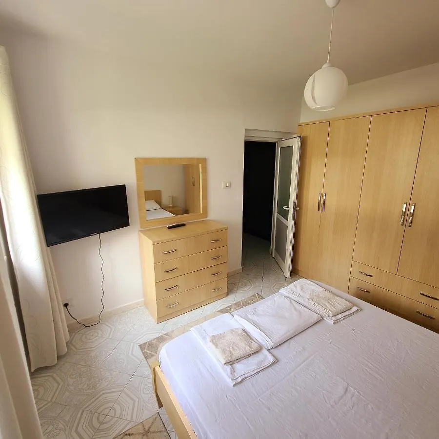 טיראנה F&M Apartment